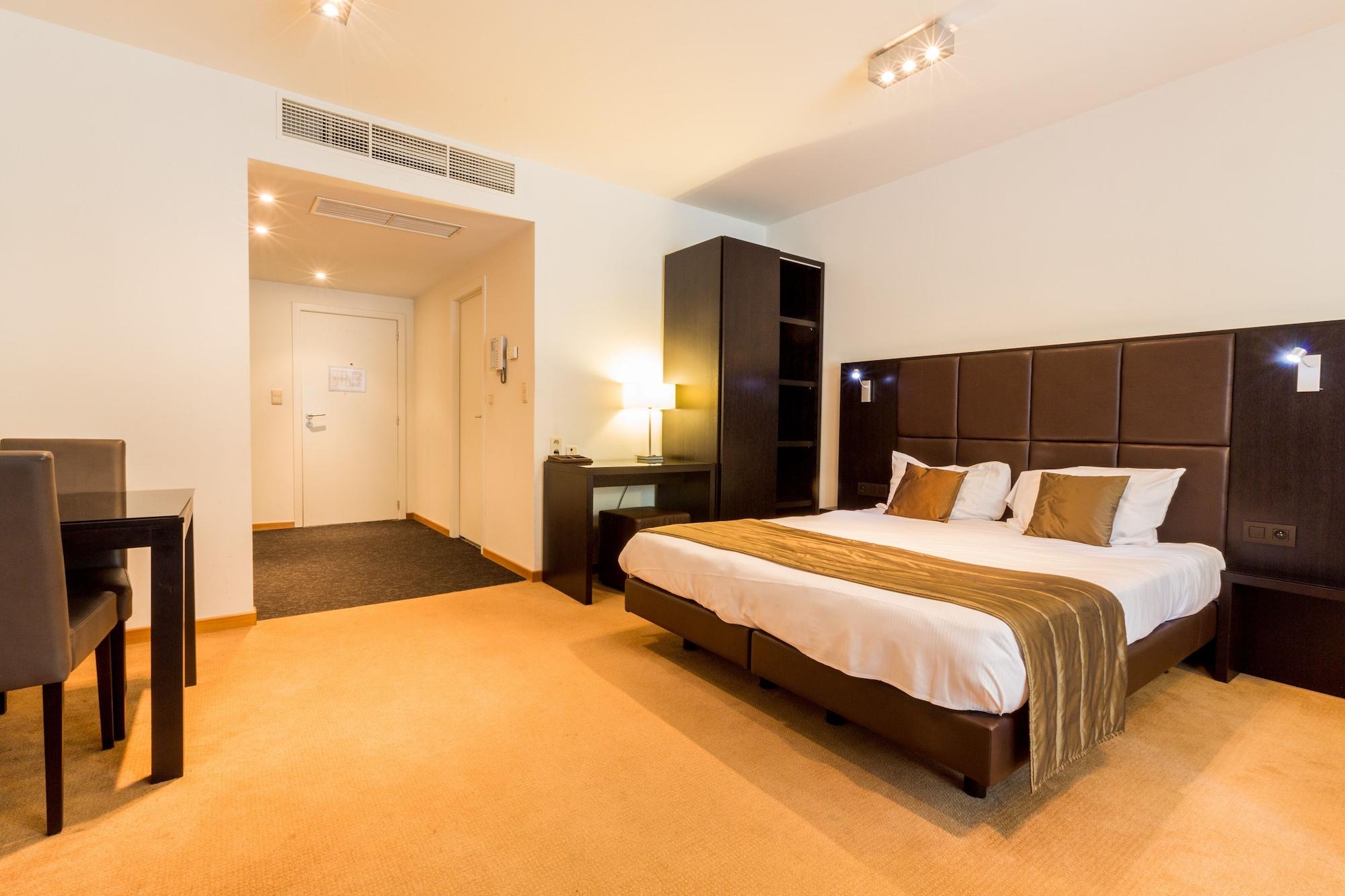 Diamant Suites Brussels Eu Etterbeek Exterior photo